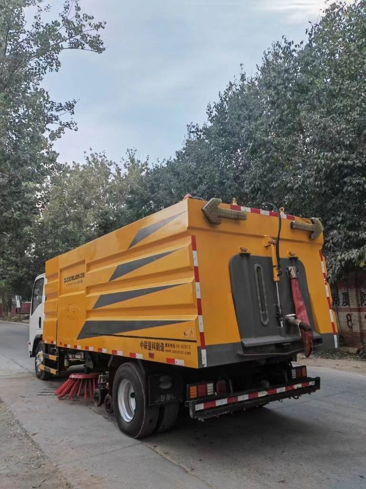 Isuzu ELF - Feiebil: bilde 4 Isuzu ELF - Feiebil: bilde 4