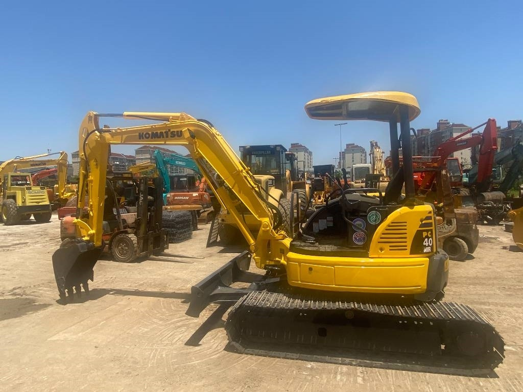 Komatsu PC 40 MR-2 - Minigraver: bilde 1 Komatsu PC 40 MR-2 - Minigraver: bilde 1