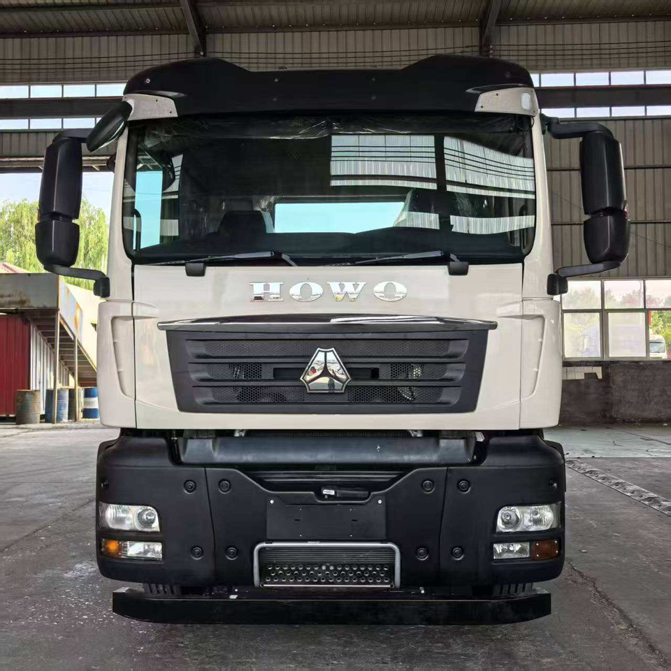 HOWO TX - Trekkvogn: bilde 2 HOWO TX - Trekkvogn: bilde 2