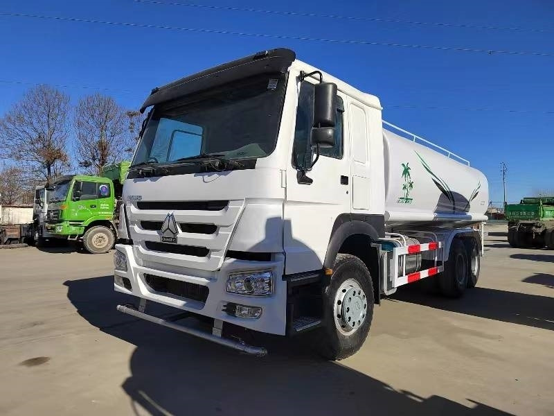 Howo 371 6x4 - Tankbil: bilde 3 Howo 371 6x4 - Tankbil: bilde 3