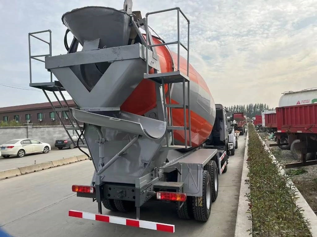 Howo 371 6x4 - Betongbil: bilde 4 Howo 371 6x4 - Betongbil: bilde 4