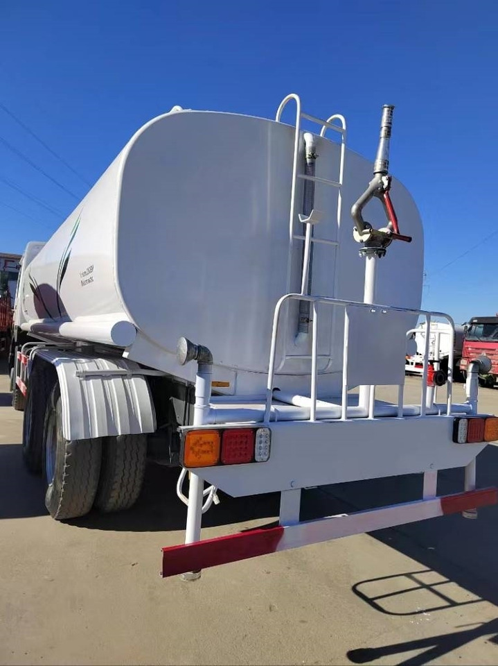 Howo 371 6x4 - Tankbil: bilde 4 Howo 371 6x4 - Tankbil: bilde 4