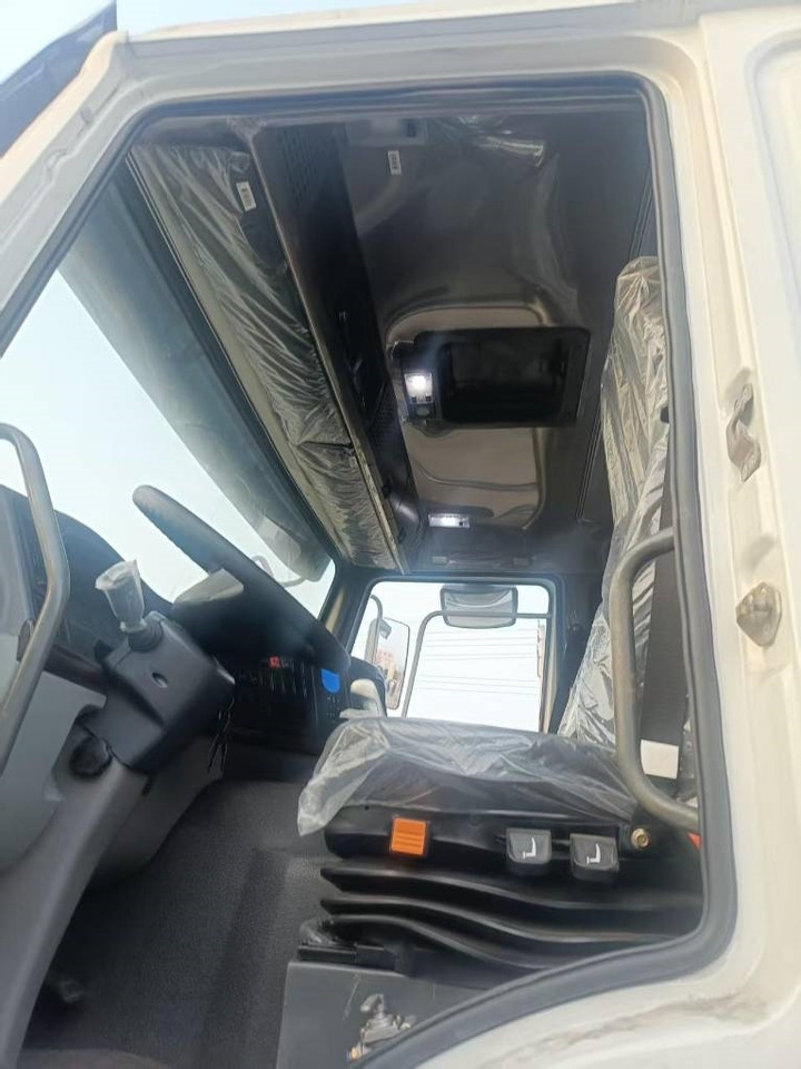 Howo 371 6x4 - Tankbil: bilde 2 Howo 371 6x4 - Tankbil: bilde 2