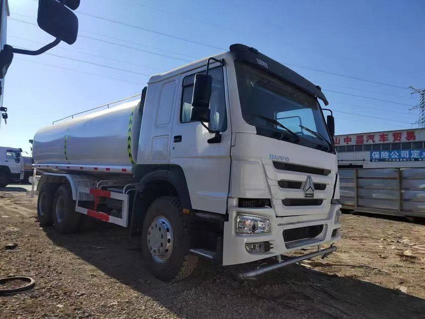 Howo 375 6x4 - Tankbil: bilde 2 Howo 375 6x4 - Tankbil: bilde 2