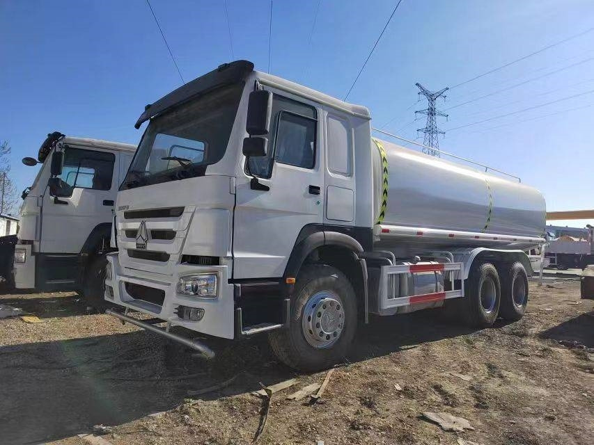 Howo 375 6x4 - Tankbil: bilde 3 Howo 375 6x4 - Tankbil: bilde 3