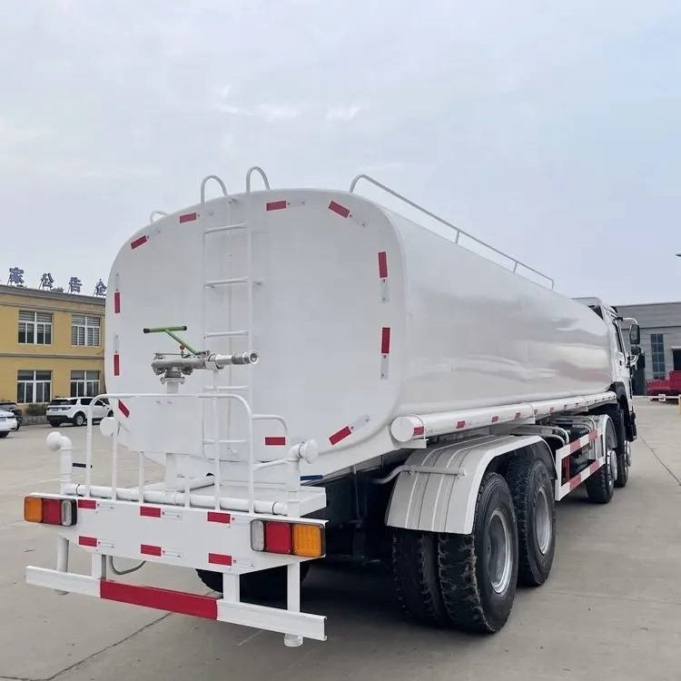 Howo 375 8x4 - Tankbil: bilde 4 Howo 375 8x4 - Tankbil: bilde 4