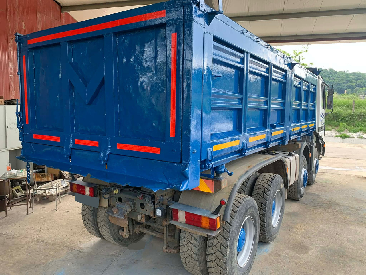 MERCEDES-BENZ Actros 4143 8x4 - Tippbil: bilde 4 MERCEDES-BENZ Actros 4143 8x4 - Tippbil: bilde 4