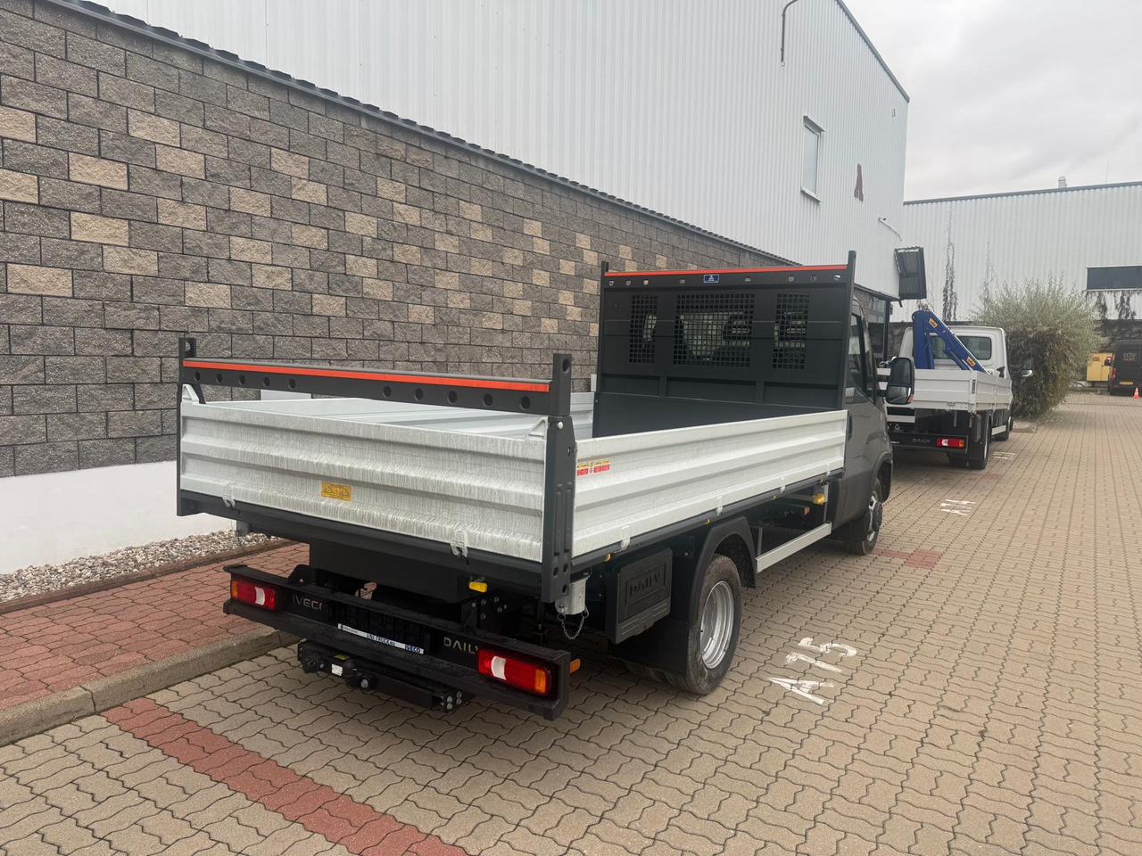 Iveco Daily 35C18 - Varebil med tipp: bilde 4 Iveco Daily 35C18 - Varebil med tipp: bilde 4