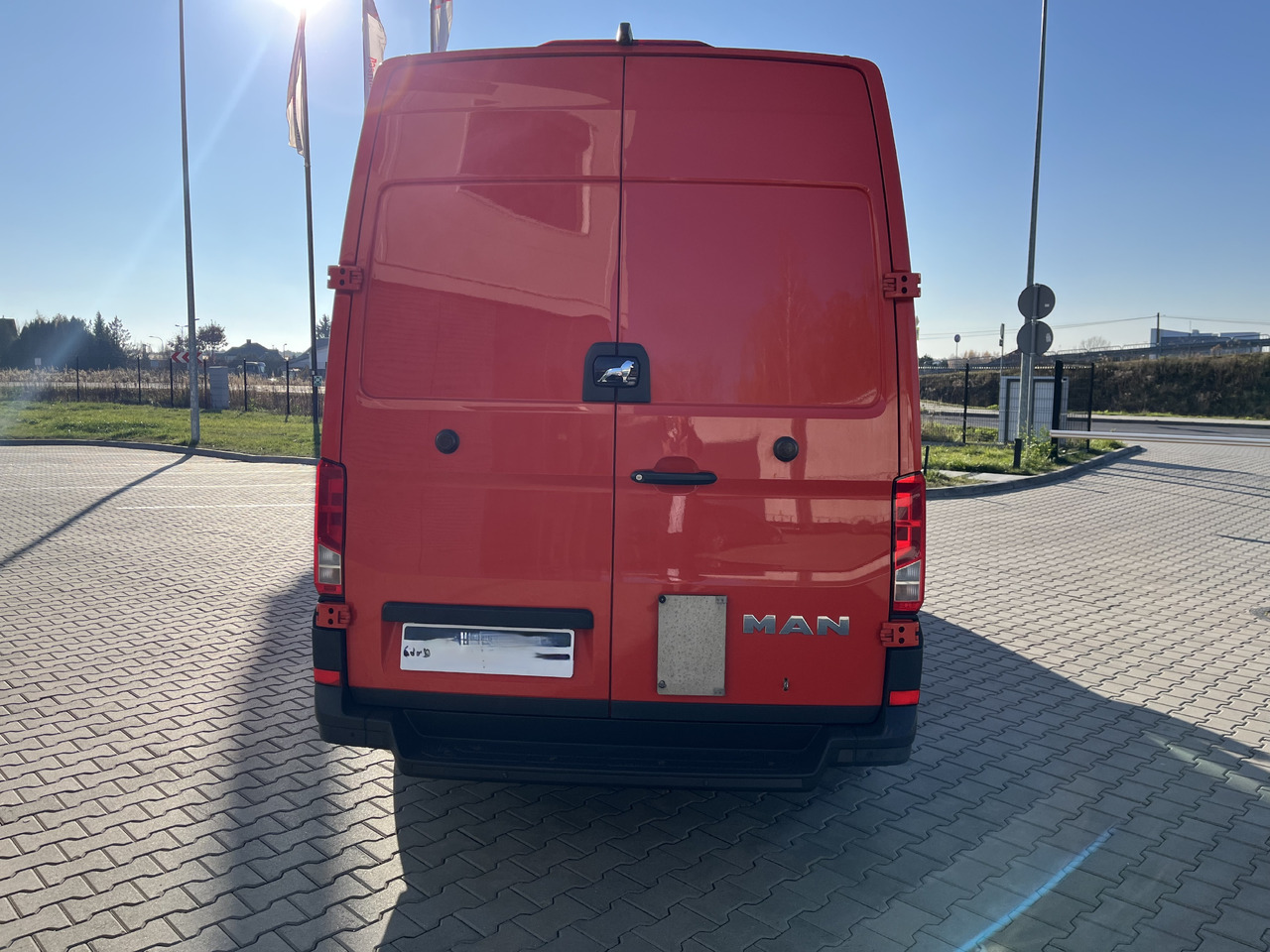 MAN TGE 3.140 4X2F SB - Kassebil: bilde 5 MAN TGE 3.140 4X2F SB - Kassebil: bilde 5
