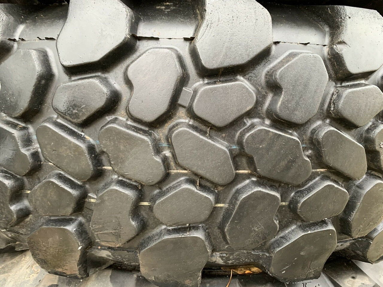 Continental 335/80r20 MPT81 - Dekk for Lastebil: bilde 3 Continental 335/80r20 MPT81 - Dekk for Lastebil: bilde 3