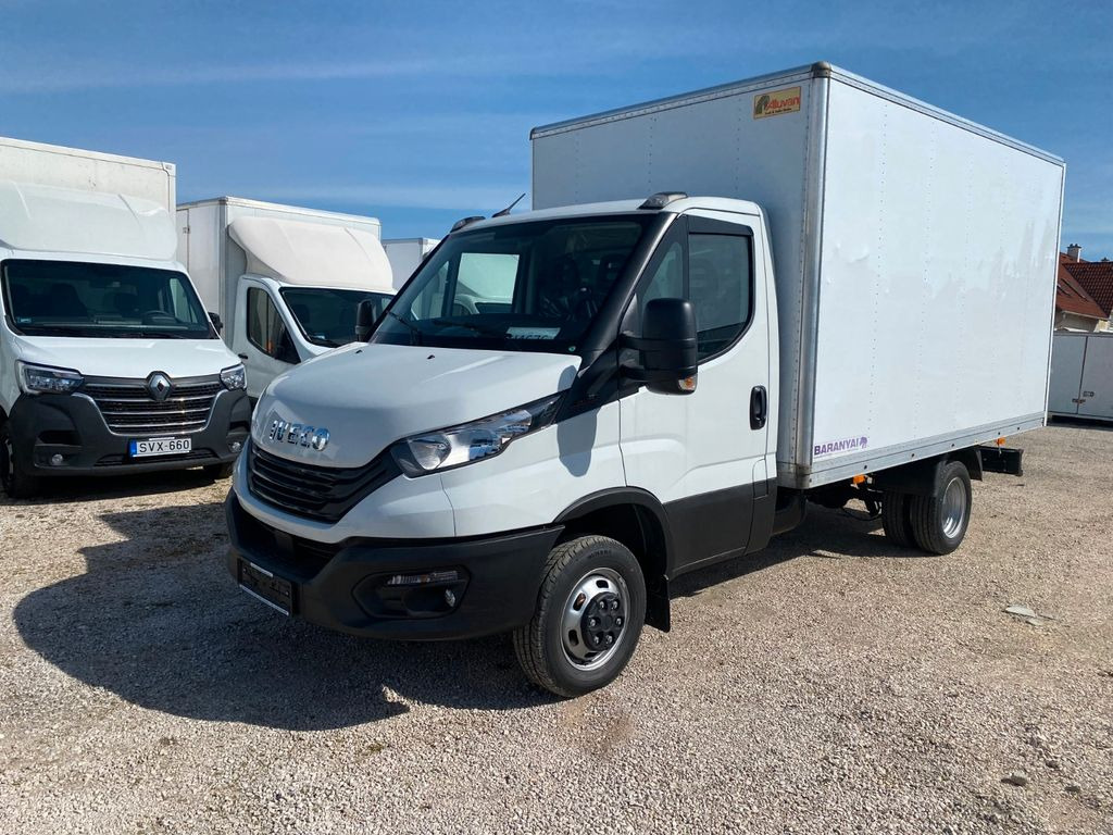 Iveco Daily Koffer mit LBW SOFORT Euro6E Iveco Daily Koffer mit LBW SOFORT Euro6E - Varebil med skap: bilde 1 Iveco Daily Koffer mit LBW SOFORT Euro6E Iveco Daily Koffer mit LBW SOFORT Euro6E - Varebil med skap: bilde 1