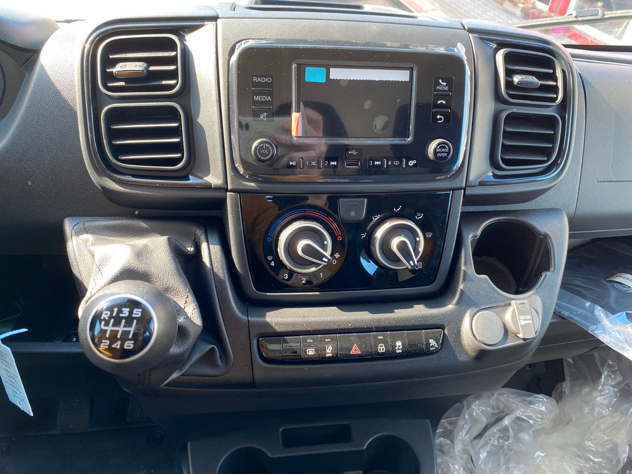 Peugeot BOXER CHDC L4 HEAVY PRITSCHE - Varebil med plan, Varebil med dobbelt førerhus: bilde 3 Peugeot BOXER CHDC L4 HEAVY PRITSCHE - Varebil med plan, Varebil med dobbelt førerhus: bilde 3