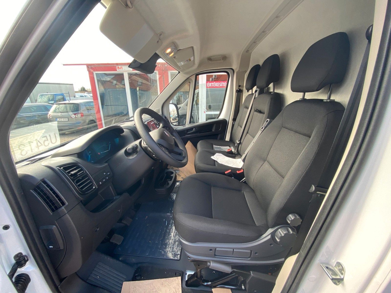 Små varebil Peugeot Boxer: bilde 8