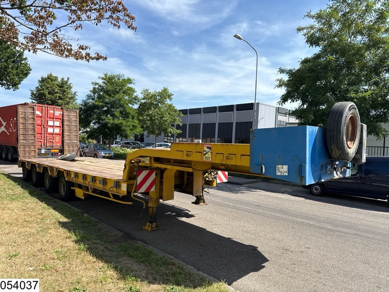 ACTM Lowbed 70.000 KG, 2,5mtr + 2x 0,35 mtr - Lavloader semitrailer: bilde 4 ACTM Lowbed 70.000 KG, 2,5mtr + 2x 0,35 mtr - Lavloader semitrailer: bilde 4