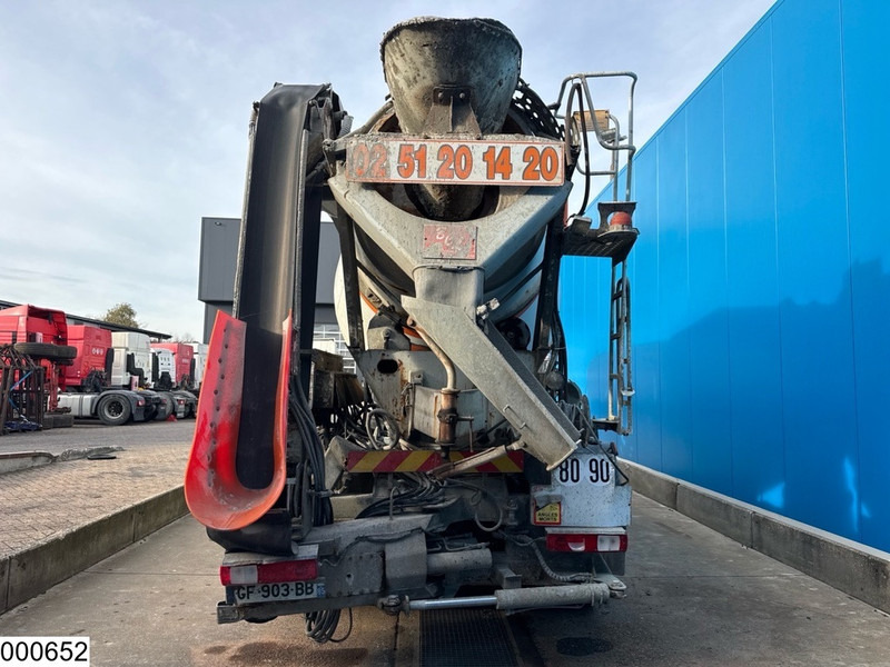 Renault Kerax 410 Dxi 8x4, Cifa, 9m3, Remote - Betongbil: bilde 4 Renault Kerax 410 Dxi 8x4, Cifa, 9m3, Remote - Betongbil: bilde 4