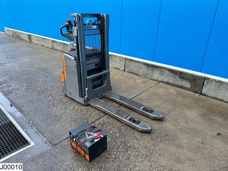 Still EXD18L 1800 kg, 2.11 m, Electric, 383 hours - Stabler: bilde 3 Still EXD18L 1800 kg, 2.11 m, Electric, 383 hours - Stabler: bilde 3