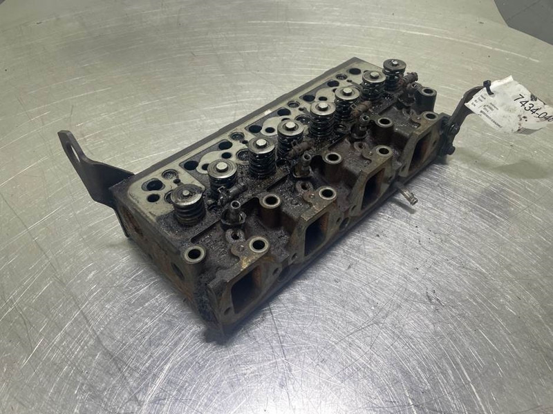 Ahlmann AS900-Cummins B3.3T-Cylinder head/Zylinderköpf - Motor for Bygg og anlegg: bilde 2 Ahlmann AS900-Cummins B3.3T-Cylinder head/Zylinderköpf - Motor for Bygg og anlegg: bilde 2