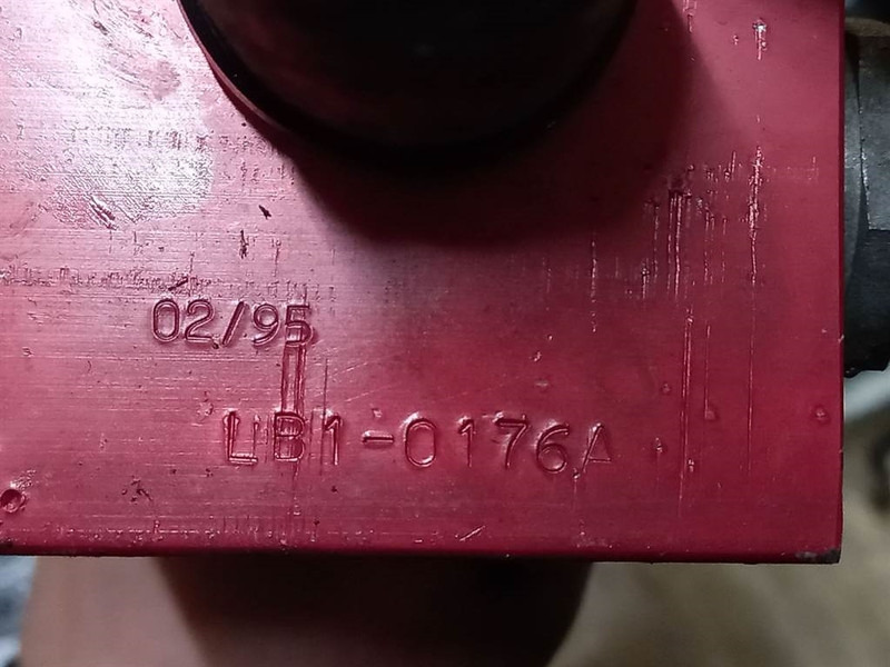 Ahlmann AZ6-4195590A-Control valve/Wegeventil/Ventiel - Hydraulikk for Bygg og anlegg: bilde 5 Ahlmann AZ6-4195590A-Control valve/Wegeventil/Ventiel - Hydraulikk for Bygg og anlegg: bilde 5