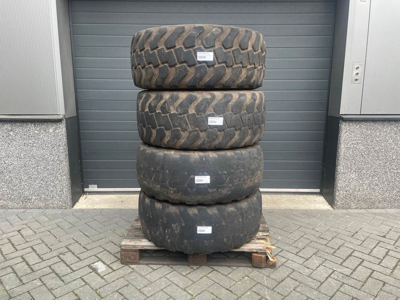 Ahlmann AZ6-Alliance 405/70R20 (16/70R20)-Tire/Reifen/Band - Dekk og felger for Bygg og anlegg: bilde 1 Ahlmann AZ6-Alliance 405/70R20 (16/70R20)-Tire/Reifen/Band - Dekk og felger for Bygg og anlegg: bilde 1