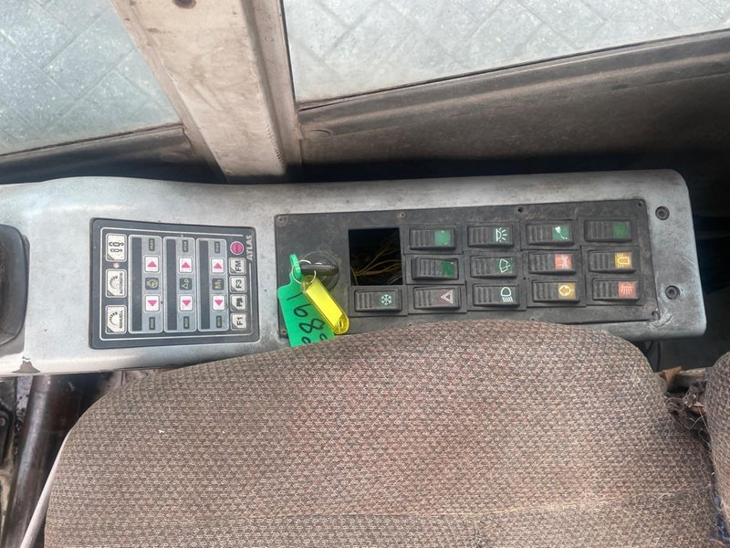 Atlas 1704MH - Cabin/Kabine/Cabine - Førerhus og interiør for Bygg og anlegg: bilde 5 Atlas 1704MH - Cabin/Kabine/Cabine - Førerhus og interiør for Bygg og anlegg: bilde 5