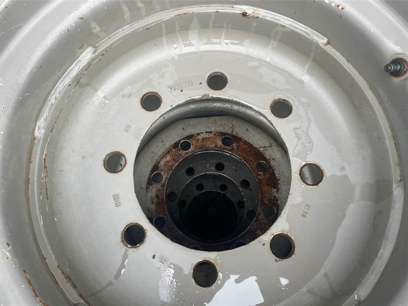 Atlas AR65-Continental 12.5R20-Tire/Reifen/Band - Dekk og felger for Bygg og anlegg: bilde 4 Atlas AR65-Continental 12.5R20-Tire/Reifen/Band - Dekk og felger for Bygg og anlegg: bilde 4