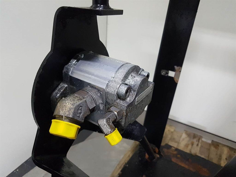 Hydraulikk for Bygg og anlegg Case 621D-84528083-Tank/Behälter/Reservoir: bilde 8 Hydraulikk for Bygg og anlegg Case 621D-84528083-Tank/Behälter/Reservoir: bilde 8