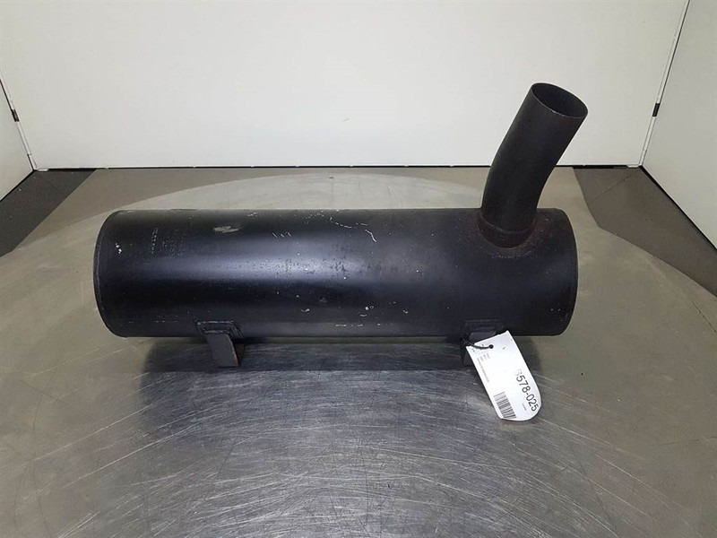 Case 621D-Donaldson 87444405-Exhaust/Auspuff/Uitlaat - Motor for Bygg og anlegg: bilde 1 Case 621D-Donaldson 87444405-Exhaust/Auspuff/Uitlaat - Motor for Bygg og anlegg: bilde 1