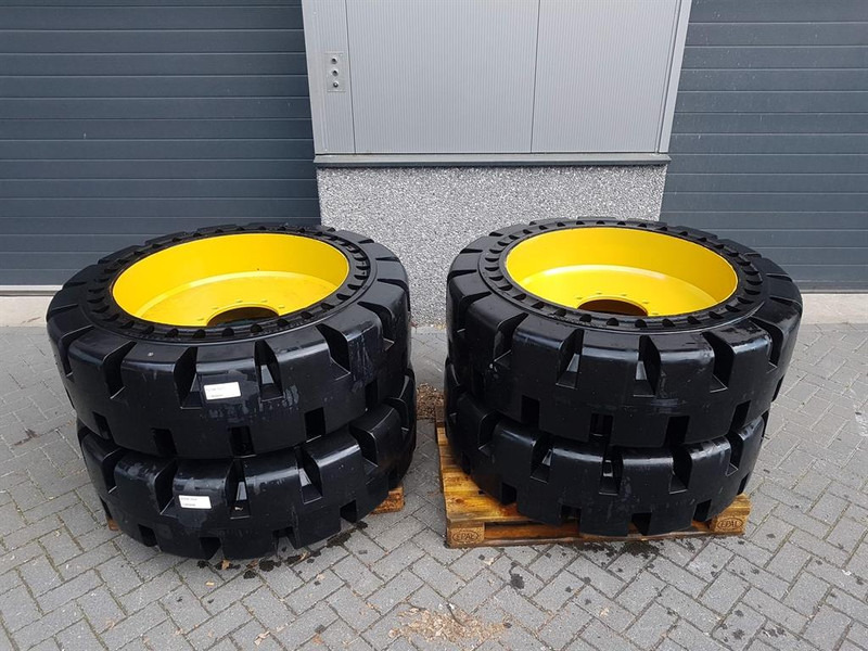Cat 910/914 - 447-1131 - Tyre/Reifen/Band - Dekk og felger for Bygg og anlegg: bilde 2 Cat 910/914 - 447-1131 - Tyre/Reifen/Band - Dekk og felger for Bygg og anlegg: bilde 2
