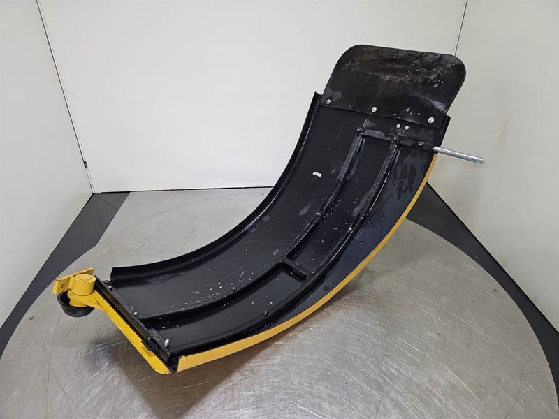 Cat 924-219-6911-Mud guard/Kotfluegel/Spatbord - Ramme/ Chassis for Bygg og anlegg: bilde 3 Cat 924-219-6911-Mud guard/Kotfluegel/Spatbord - Ramme/ Chassis for Bygg og anlegg: bilde 3