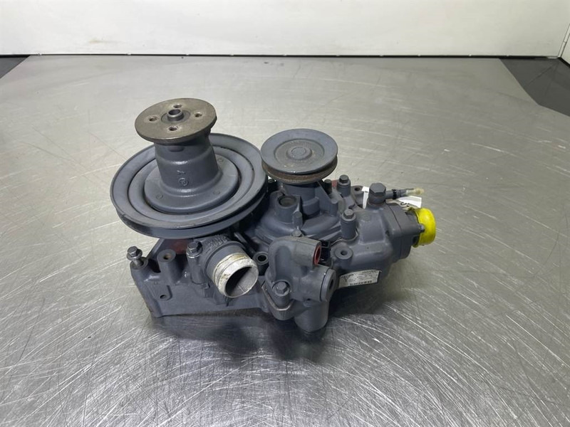 Deutz 04300291 - Coolant pump/Kühlmittelpumpe/Waterpomp - Motor for Bygg og anlegg: bilde 4 Deutz 04300291 - Coolant pump/Kühlmittelpumpe/Waterpomp - Motor for Bygg og anlegg: bilde 4