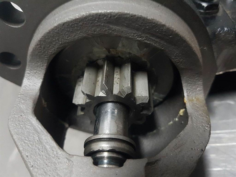 Deutz 1011-12V 11T 2,2KW-Starter/Anlasser/Startmotor - Motor for Bygg og anlegg: bilde 4 Deutz 1011-12V 11T 2,2KW-Starter/Anlasser/Startmotor - Motor for Bygg og anlegg: bilde 4