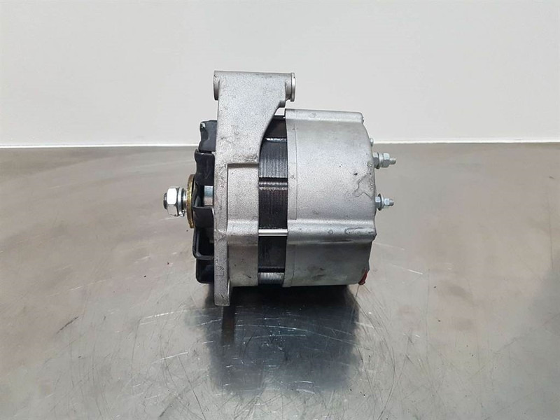 Deutz 28V 27A - Alternator/Lichtmaschine/Dynamo - Motor for Bygg og anlegg: bilde 3 Deutz 28V 27A - Alternator/Lichtmaschine/Dynamo - Motor for Bygg og anlegg: bilde 3