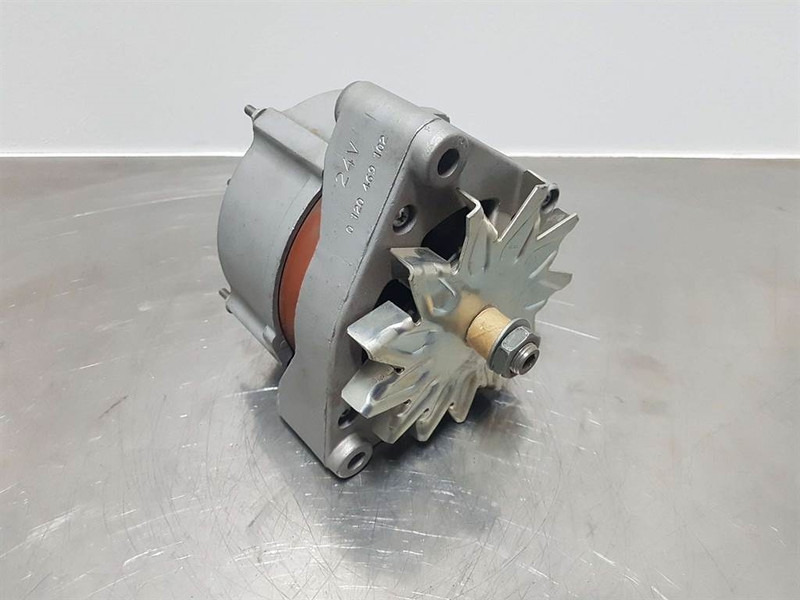 Deutz 913/1013-28V 55A-Alternator/Lichtmaschine/Dynamo - Motor for Bygg og anlegg: bilde 1 Deutz 913/1013-28V 55A-Alternator/Lichtmaschine/Dynamo - Motor for Bygg og anlegg: bilde 1