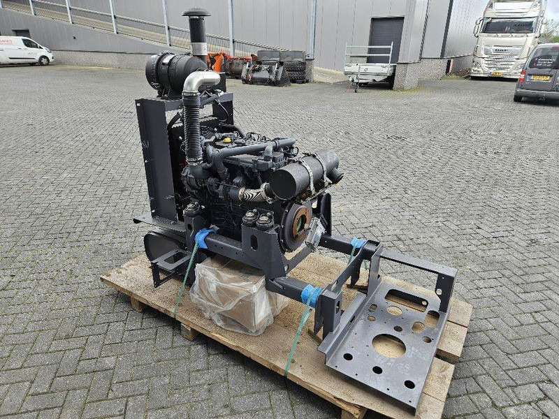 Deutz TD3.6L4 - Engine/Motor - Motor for Bygg og anlegg: bilde 4 Deutz TD3.6L4 - Engine/Motor - Motor for Bygg og anlegg: bilde 4