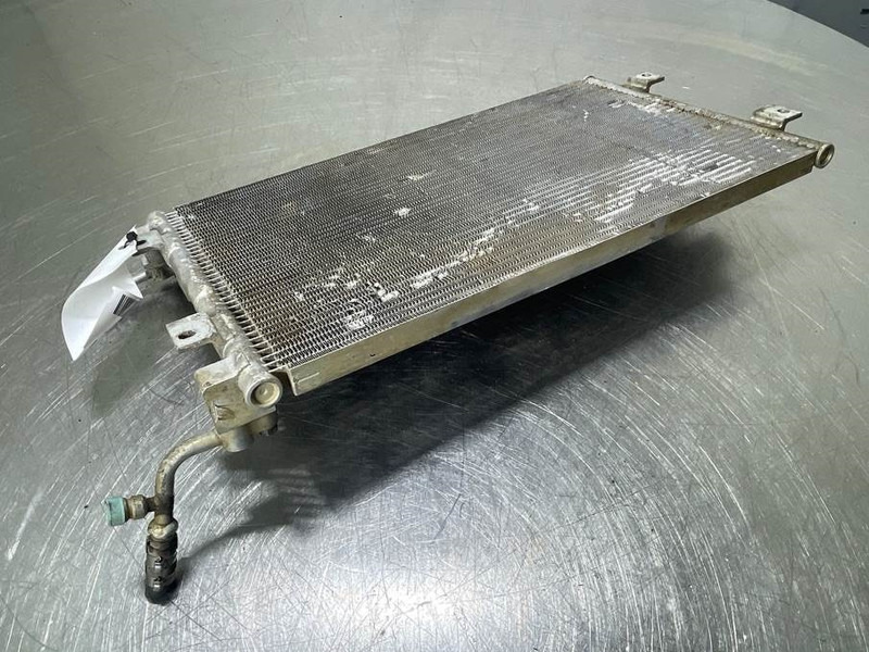 Hyundai HL757-7A-A2W01133-Airco condenser/Klimakondensator - Ramme/ Chassis for Bygg og anlegg: bilde 3 Hyundai HL757-7A-A2W01133-Airco condenser/Klimakondensator - Ramme/ Chassis for Bygg og anlegg: bilde 3