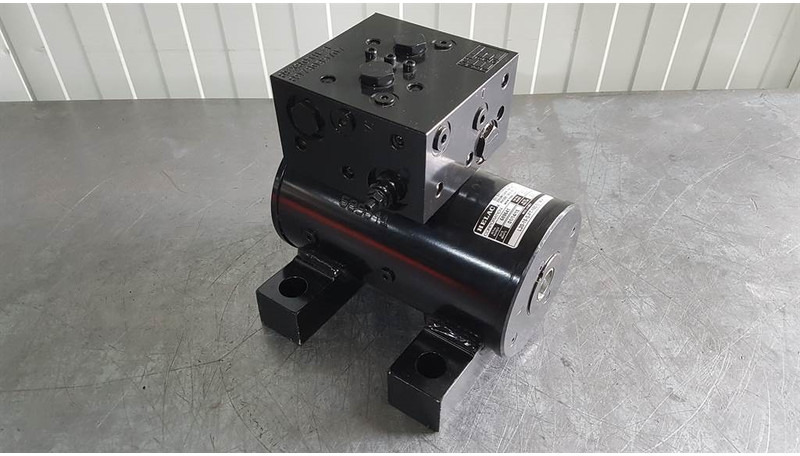 JLG - Helac L20-15-S - Rotary actuator/Drehantrieb - Hydraulikk: bilde 1 JLG - Helac L20-15-S - Rotary actuator/Drehantrieb - Hydraulikk: bilde 1