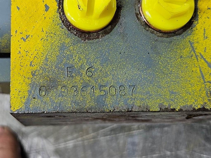 Kramer 512SL - Valve/Ventile/Ventiel - Hydraulikk for Bygg og anlegg: bilde 4 Kramer 512SL - Valve/Ventile/Ventiel - Hydraulikk for Bygg og anlegg: bilde 4