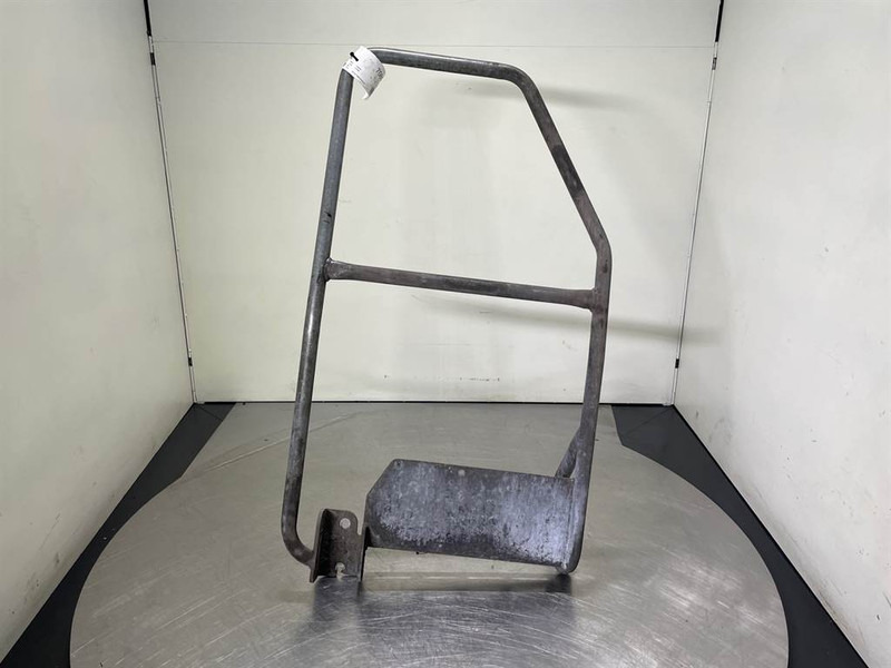 Liebherr LH24M-94052416-Handle/Handgriff/Steun - Ramme/ Chassis for Bygg og anlegg: bilde 2 Liebherr LH24M-94052416-Handle/Handgriff/Steun - Ramme/ Chassis for Bygg og anlegg: bilde 2