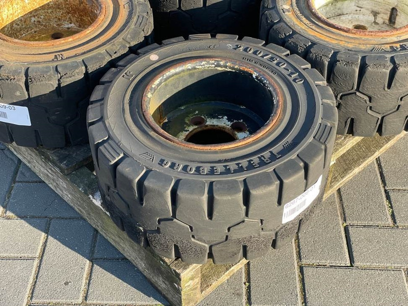 Linde -Trelleborg 200/50-10-Tire/Reifen/Band - Dekk og felger for Bygg og anlegg: bilde 2 Linde -Trelleborg 200/50-10-Tire/Reifen/Band - Dekk og felger for Bygg og anlegg: bilde 2