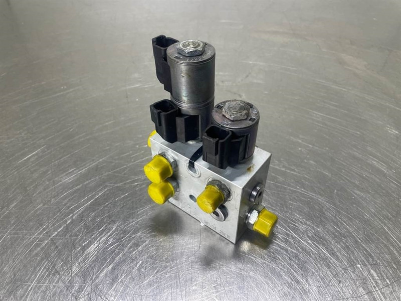 Mecalac 12MTX-6090387-Servo valve/Servoventil/Servoventiel - Hydraulikk for Bygg og anlegg: bilde 1 Mecalac 12MTX-6090387-Servo valve/Servoventil/Servoventiel - Hydraulikk for Bygg og anlegg: bilde 1
