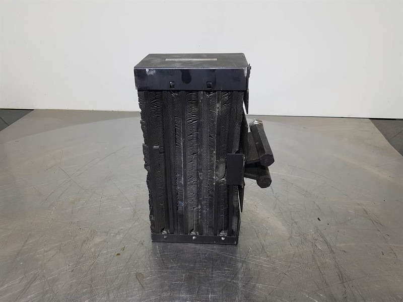 O & K RH6-1186-359-Airco condenser/Klimakondensator - Ramme/ Chassis for Bygg og anlegg: bilde 3 O & K RH6-1186-359-Airco condenser/Klimakondensator - Ramme/ Chassis for Bygg og anlegg: bilde 3
