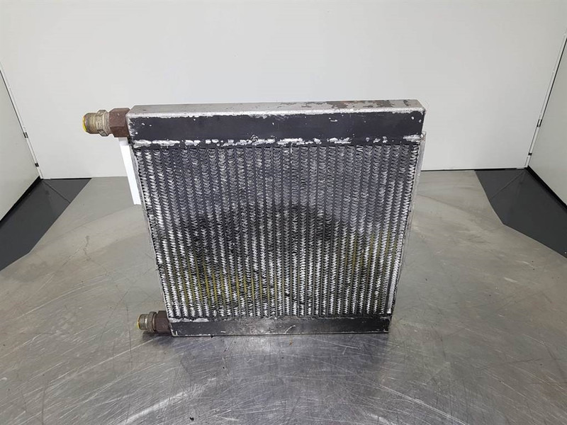 - Oil cooler/Ölkühler/Oliekoeler - Hydraulikk: bilde 3 - Oil cooler/Ölkühler/Oliekoeler - Hydraulikk: bilde 3