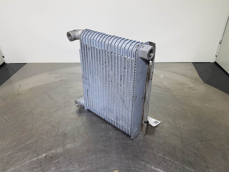 - Oil cooler/Ölkühler/Oliekoeler - Hydraulikk: bilde 2 - Oil cooler/Ölkühler/Oliekoeler - Hydraulikk: bilde 2