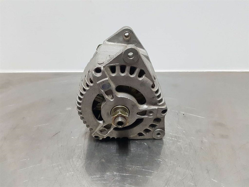 Terex Schaeff SKL873-28V 75A-Alternator/Lichtmaschine/Dynamo - Motor for Bygg og anlegg: bilde 2 Terex Schaeff SKL873-28V 75A-Alternator/Lichtmaschine/Dynamo - Motor for Bygg og anlegg: bilde 2