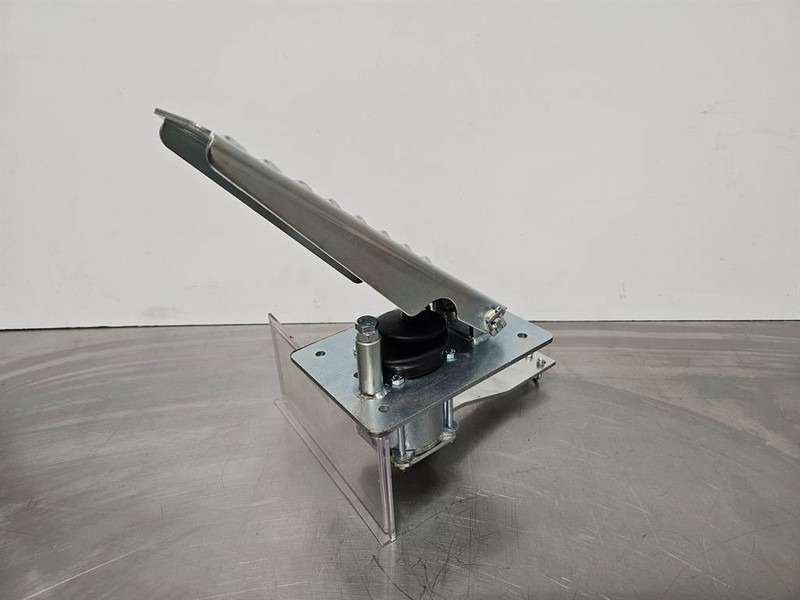 Terex TL/SKL/SKS-5692657905-Gas pedal - Førerhus og interiør for Bygg og anlegg: bilde 3 Terex TL/SKL/SKS-5692657905-Gas pedal - Førerhus og interiør for Bygg og anlegg: bilde 3