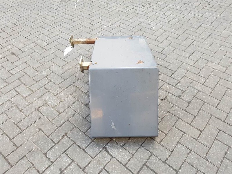 Terex TL210-0457002032/6457002032-Mud guard/Kotfluegel - Ramme/ Chassis for Bygg og anlegg: bilde 3 Terex TL210-0457002032/6457002032-Mud guard/Kotfluegel - Ramme/ Chassis for Bygg og anlegg: bilde 3
