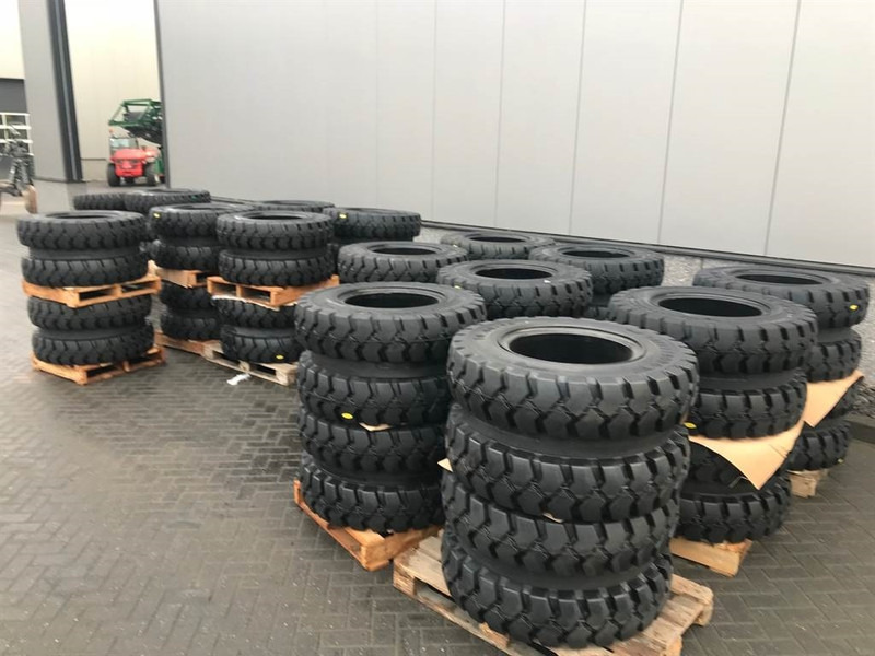 Trelleborg 10.00-20 Dual excavator solid-Tyre/Reifen/Banden - Dekk og felger for Bygg og anlegg: bilde 3 Trelleborg 10.00-20 Dual excavator solid-Tyre/Reifen/Banden - Dekk og felger for Bygg og anlegg: bilde 3