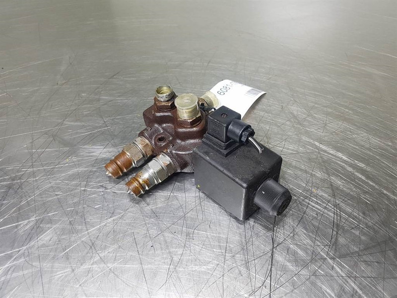 Zettelmeyer ZL 1001 - Valve/Ventile/Ventiel - Hydraulikk: bilde 1 Zettelmeyer ZL 1001 - Valve/Ventile/Ventiel - Hydraulikk: bilde 1