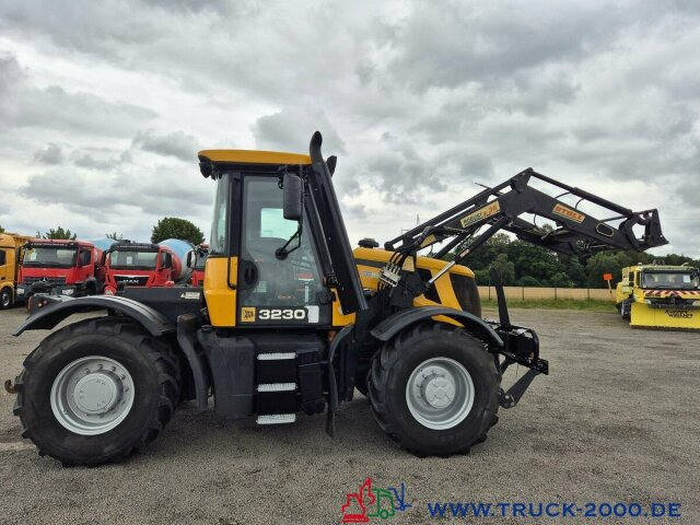 JCB Fastrac HMV 3230 2 Zapfwellen + Frontheber Stoll - Traktor: bilde 5 JCB Fastrac HMV 3230 2 Zapfwellen + Frontheber Stoll - Traktor: bilde 5