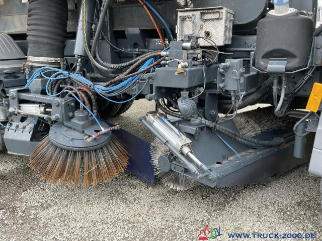 Mercedes-Benz 1524 Winterdienst - Streuer - Kehrmaschine 1.Hd - Feiebil: bilde 4 Mercedes-Benz 1524 Winterdienst - Streuer - Kehrmaschine 1.Hd - Feiebil: bilde 4